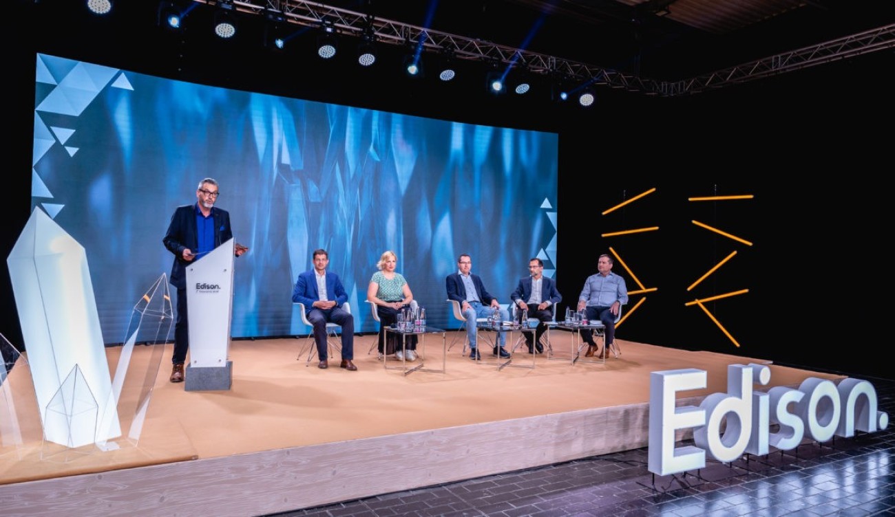 A diákigazolvány új szerepe, szabadulószobává alakuló városok, és élelmiszertermelés a nappaliban – kihirdették az MVM Edison startup verseny idei nyerteseit