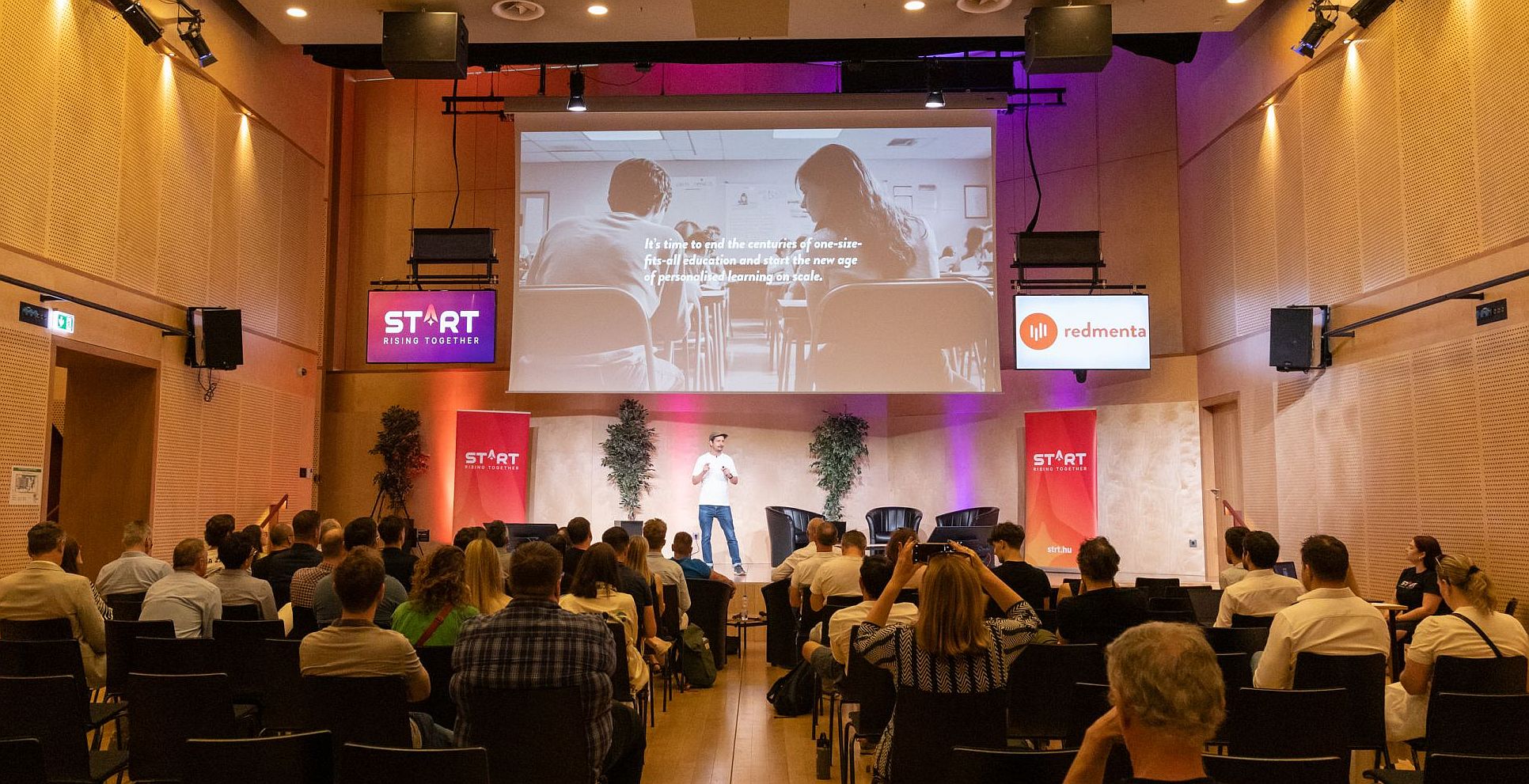 Redmenta_STRT Portfolio Showcase Day_STRT_LinkedIn